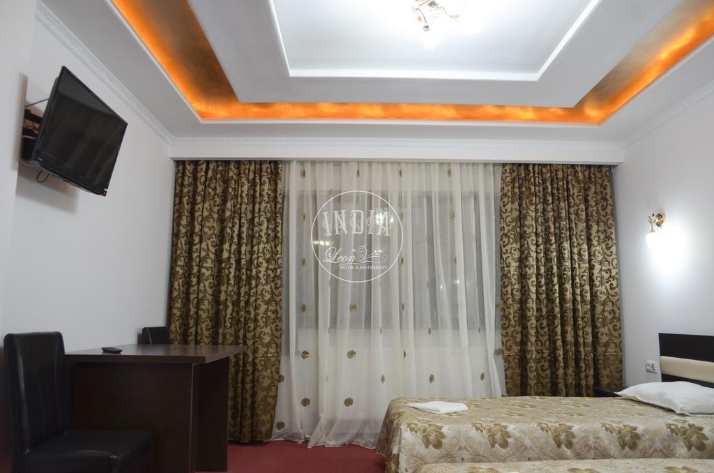 Motel - Restaurant Leon Bacau Ruang foto