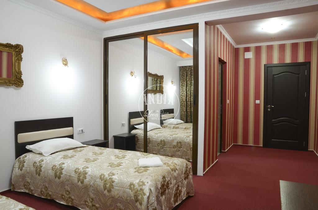 Motel - Restaurant Leon Bacau Ruang foto