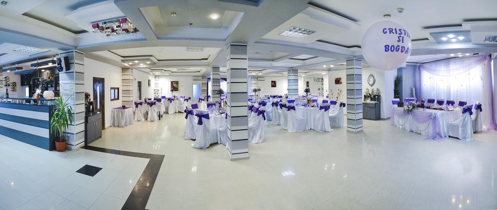 Motel - Restaurant Leon Bacau Bagian luar foto
